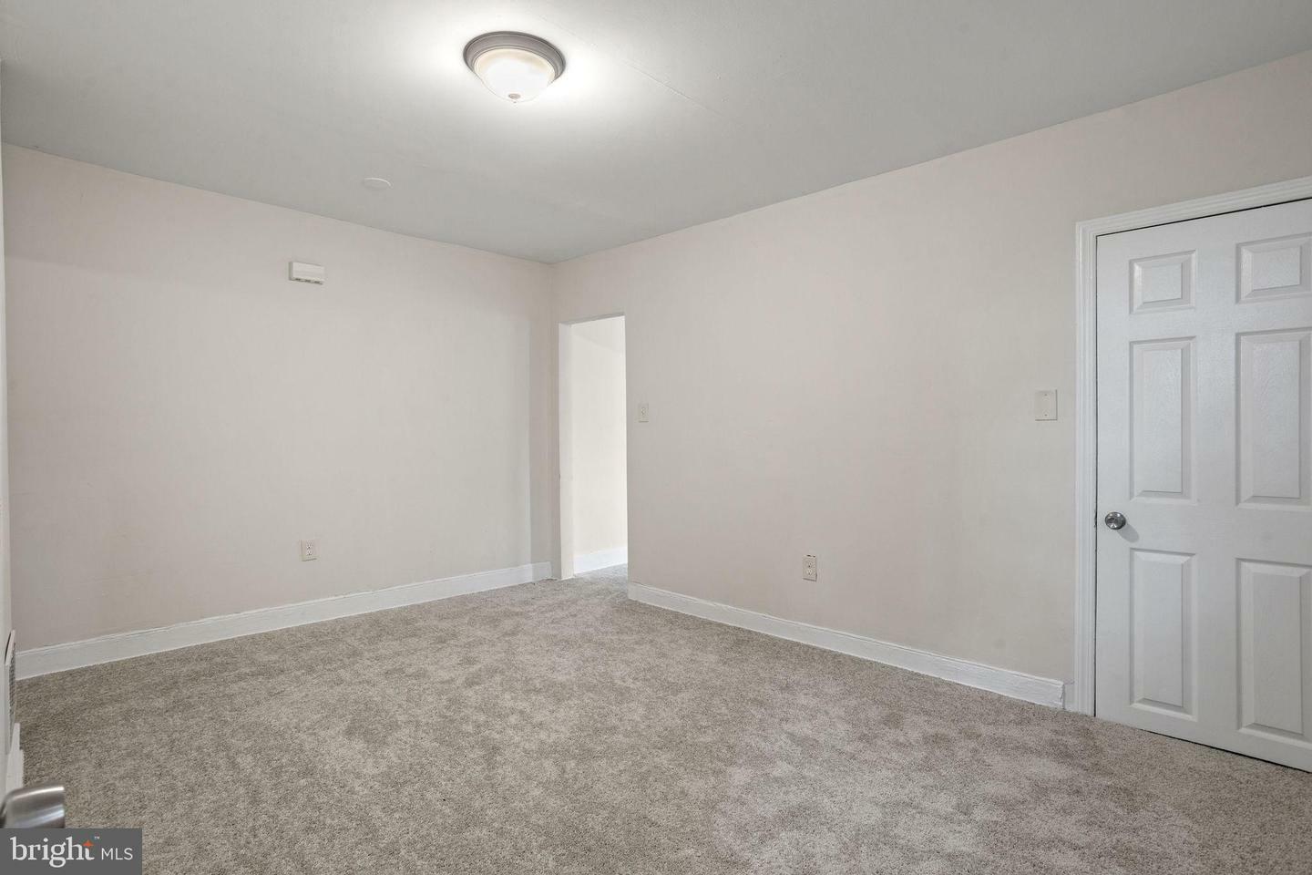 Property Photo:  448 Saint Mary St  NJ 08016 