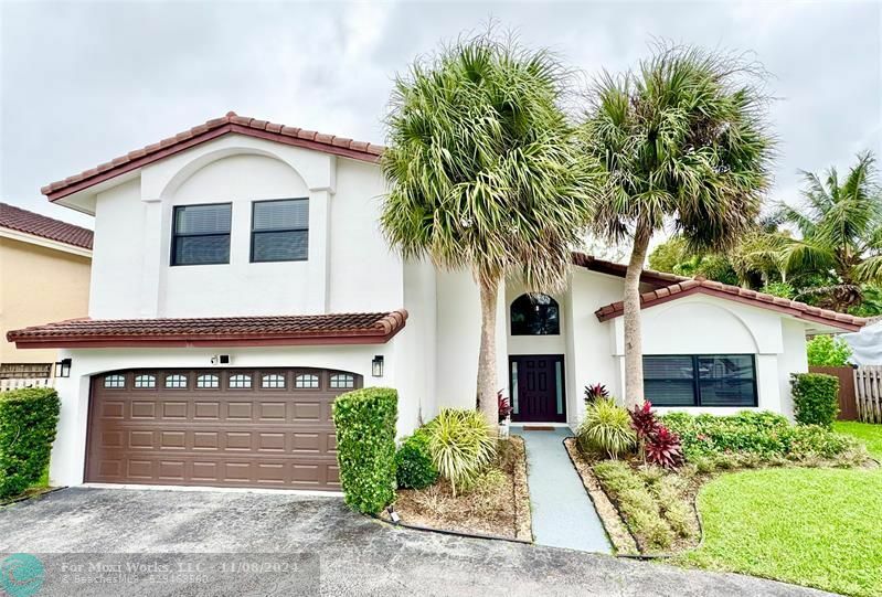 Property Photo:  861 Mockingbird Ln  FL 33324 