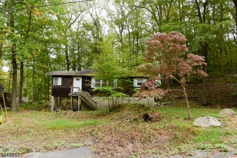 Property Photo:  56 Appleseed Rd  NJ 07461 