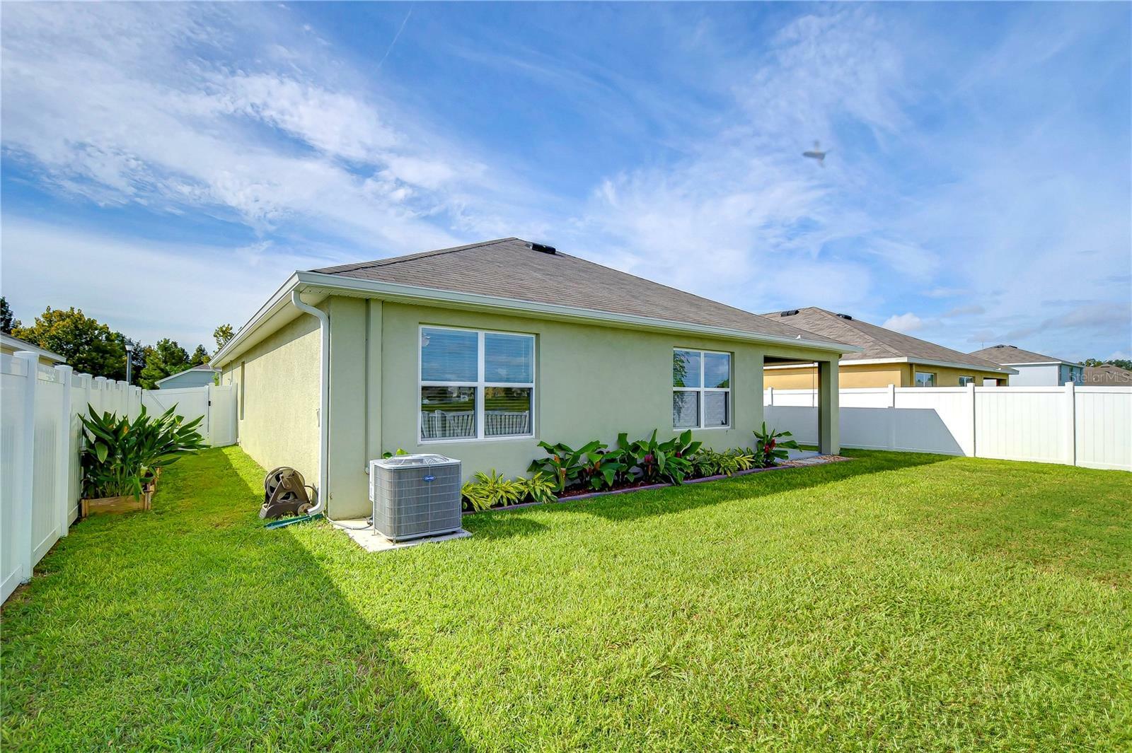 Property Photo:  35959 Jenny Lynne Circle  FL 33541 