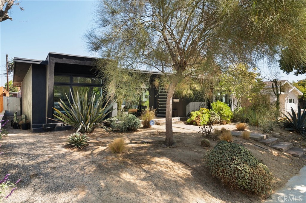 Property Photo:  3744 Cedar Ave  CA 90807 