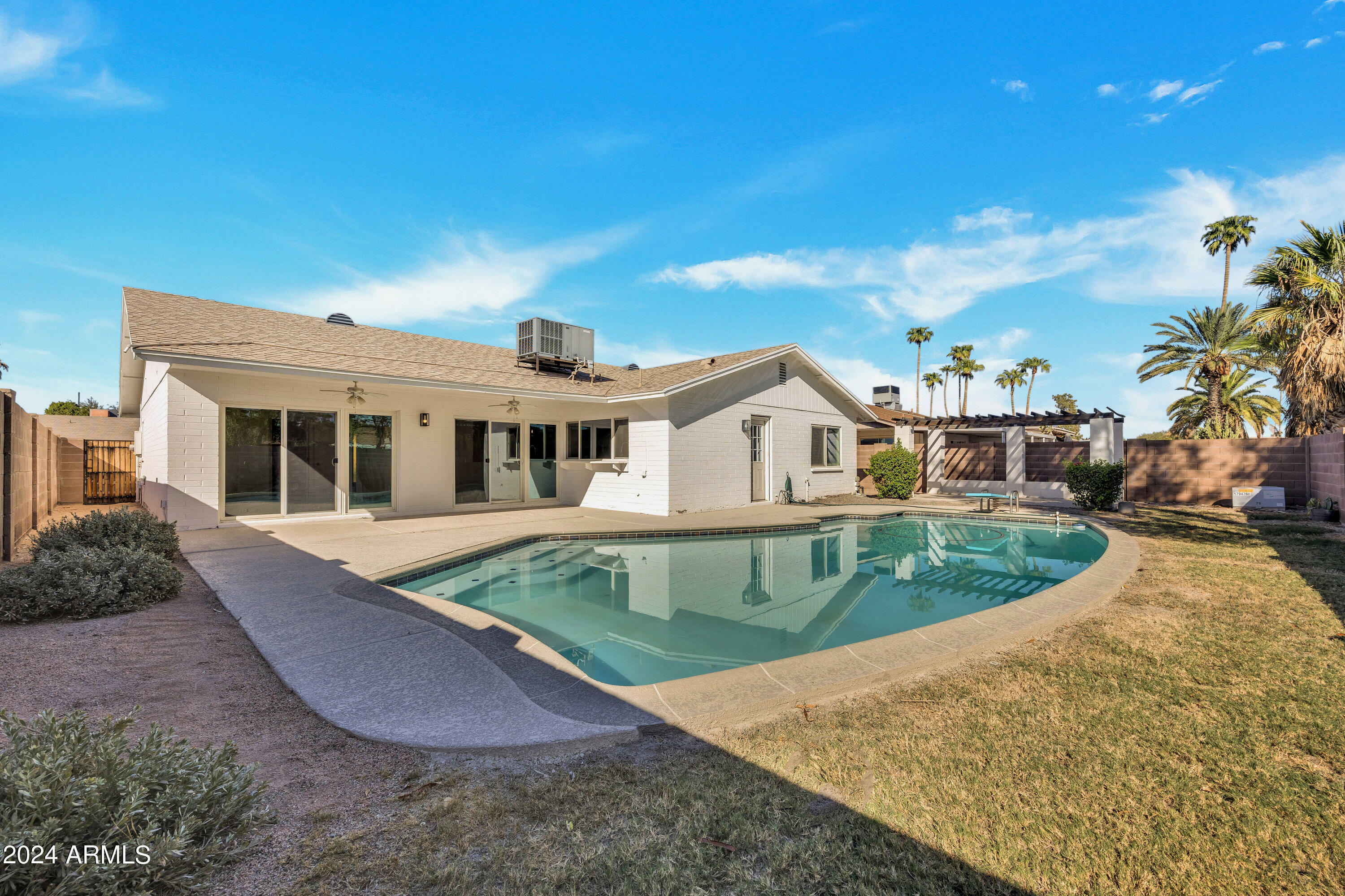 Property Photo:  2663 W Kilarea Avenue  AZ 85202 