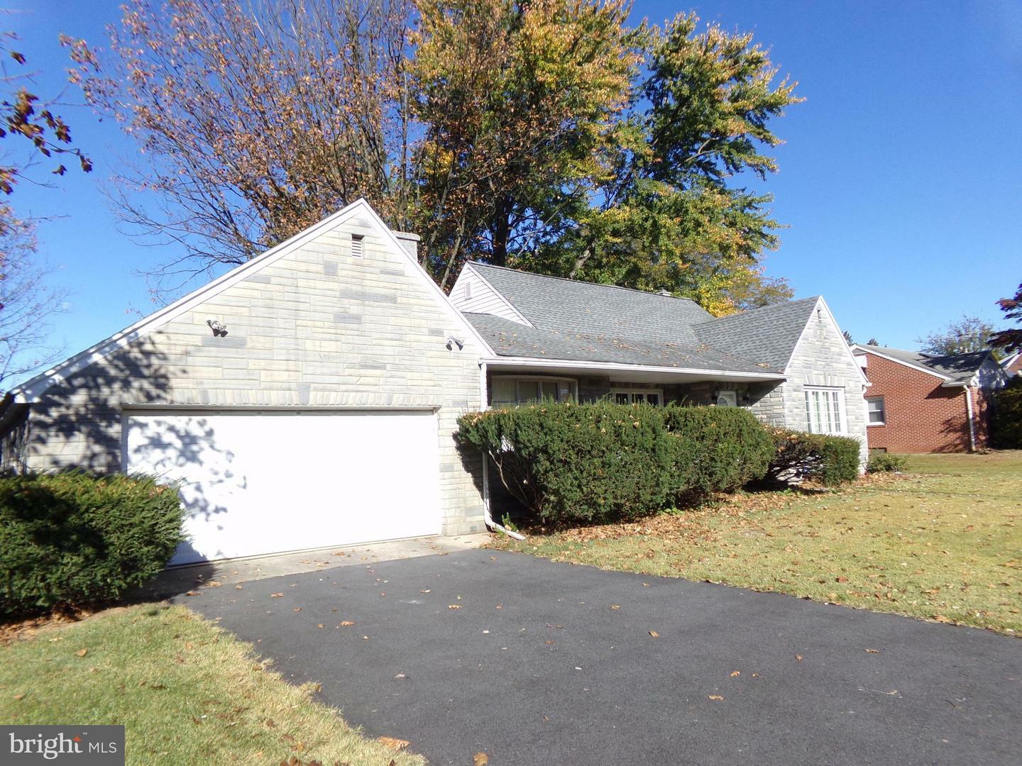 Property Photo:  130 W 47th Street  PA 19606 