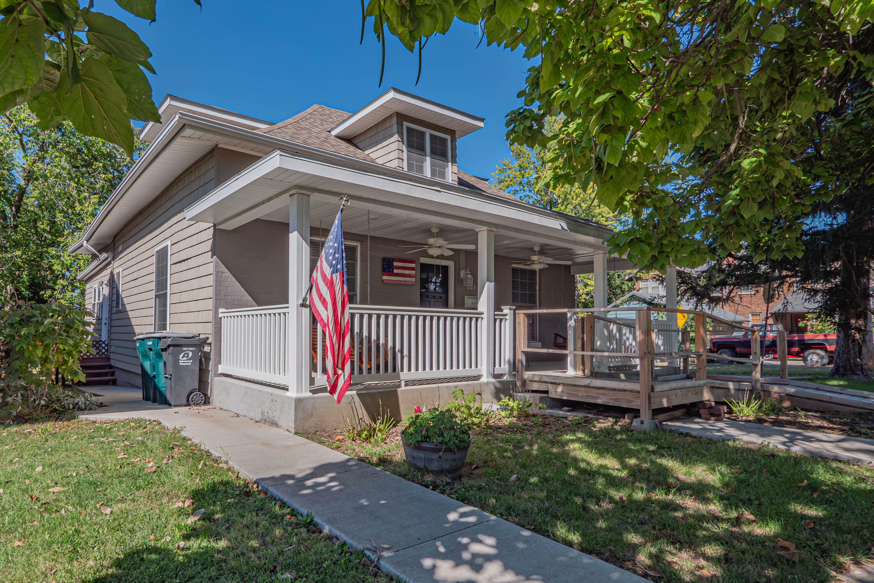 Property Photo:  603 Fort St  MO 65270 