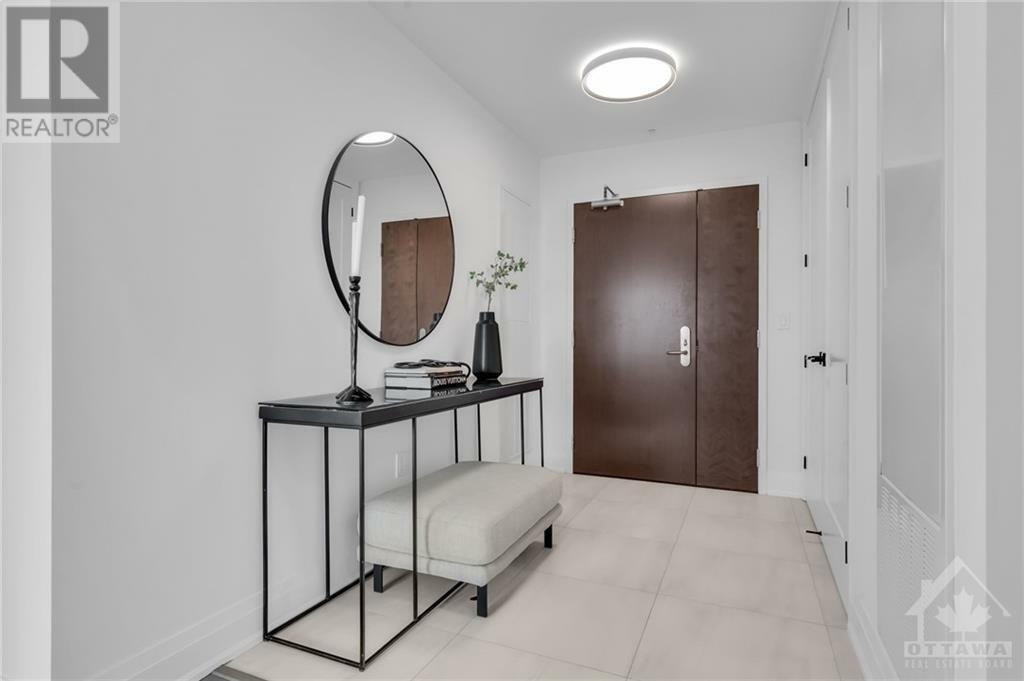 Property Photo:  805 Carling Avenue 4301  ON K1S 5W9 