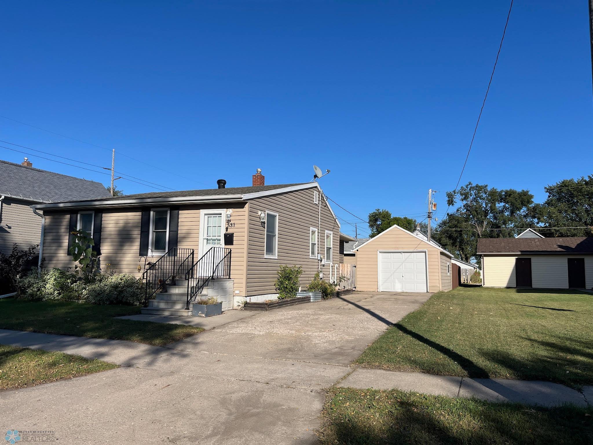 Property Photo: 531 21st Street N ND 58102