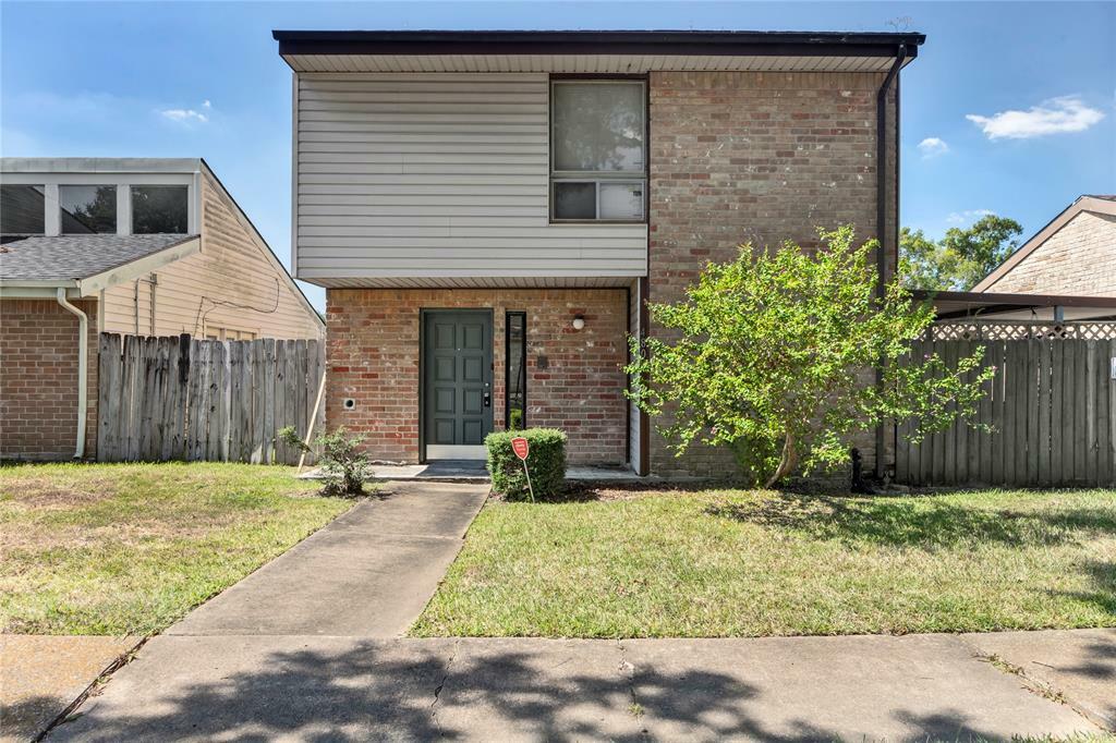 4804 Oak Hollow Street  Baytown TX 77521 photo