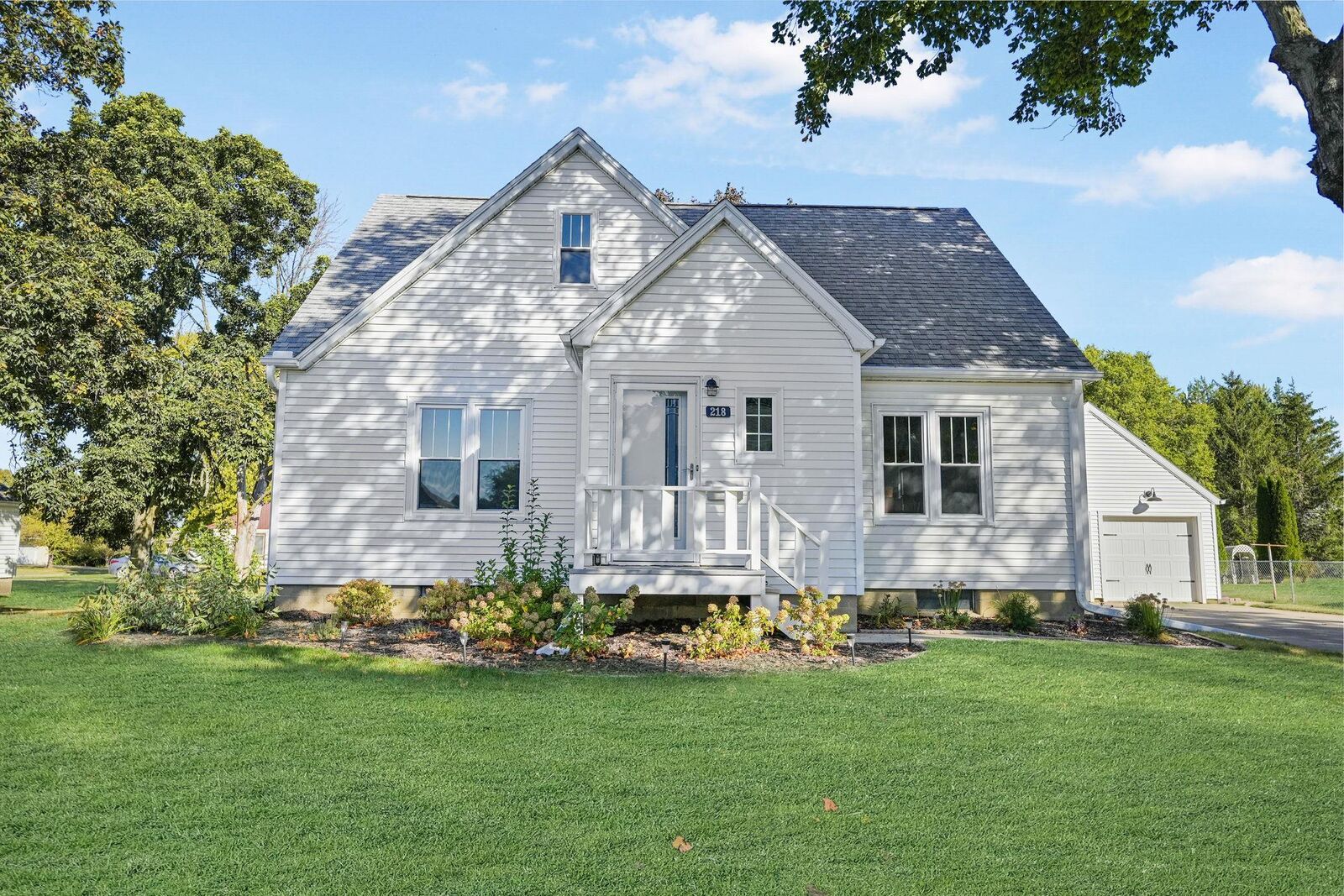Property Photo: 218 Highland IA 50668