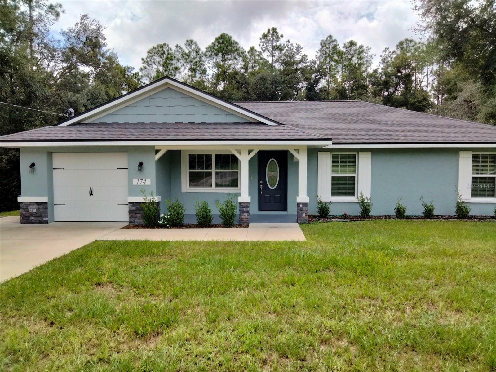 Property Photo:  174 E Runic Lane  FL 34434 