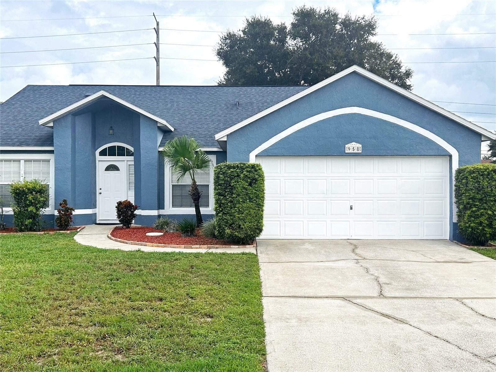 958 Loma Bonita Drive  Davenport FL 33837 photo