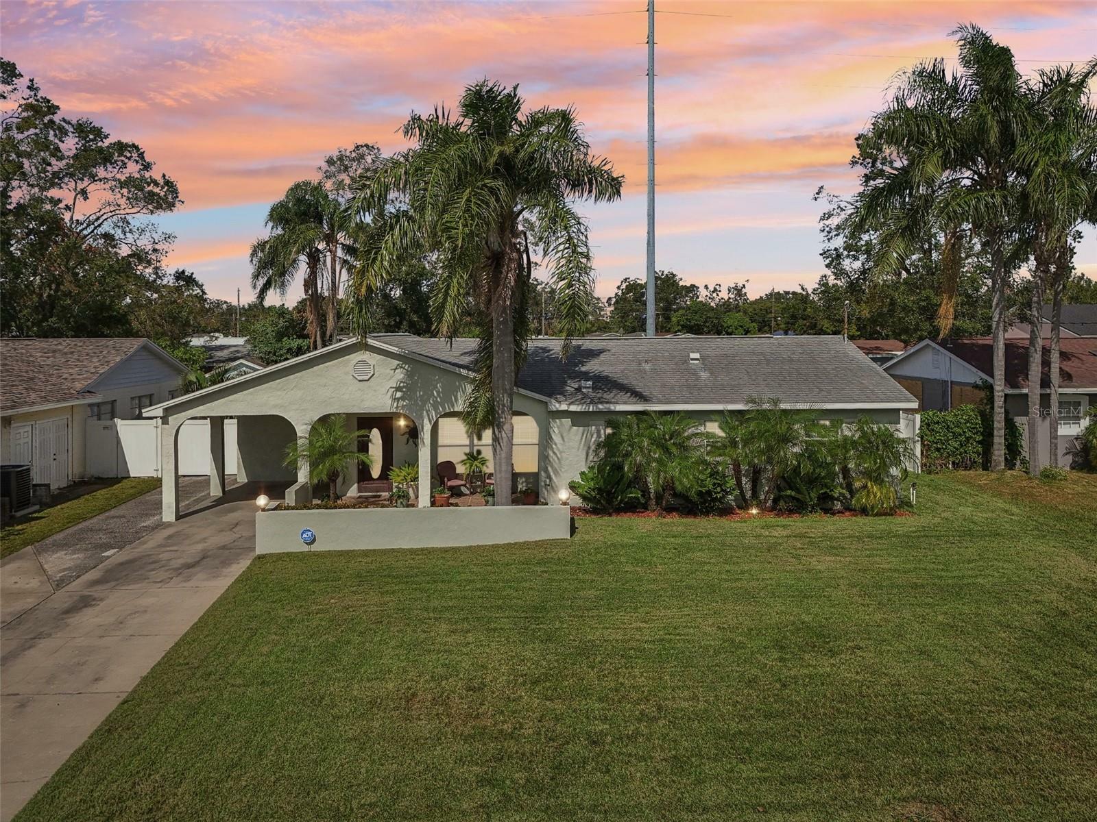 Property Photo:  3015 W Patterson Street  FL 33614 