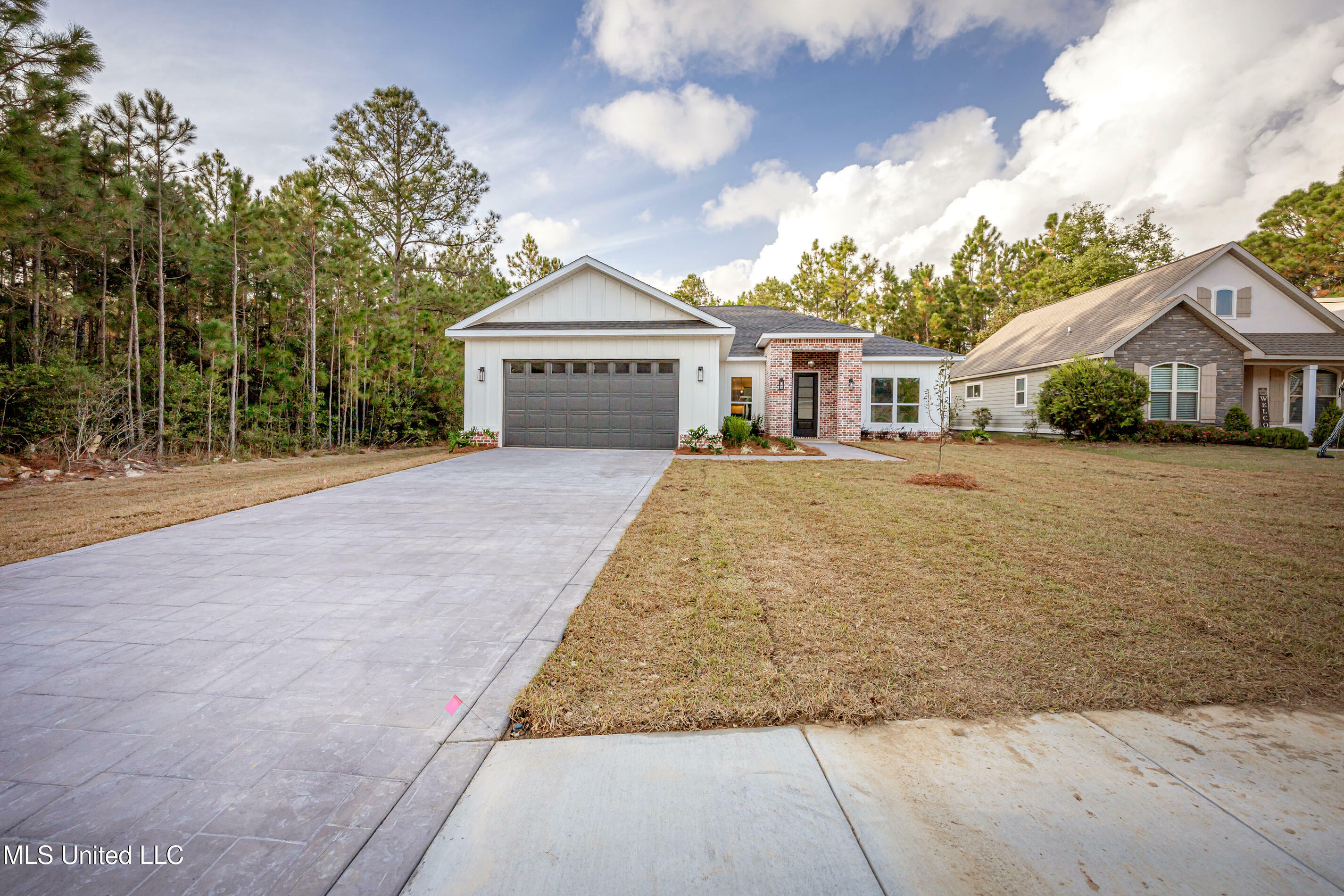 Property Photo:  4206 Cobblestone Lane  MS 39553 