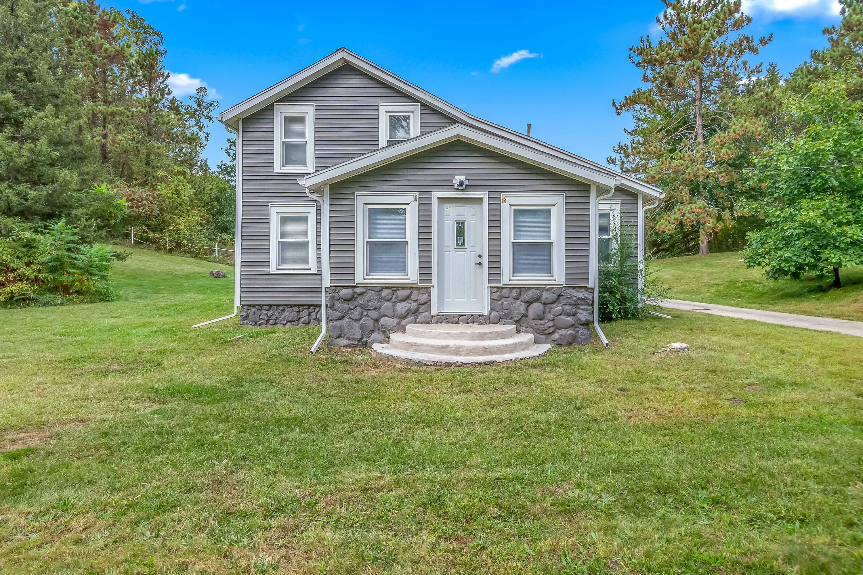 Property Photo:  3120 E Berry Road  MI 49277 