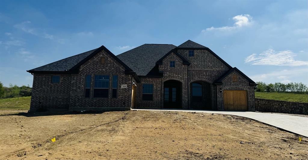 Property Photo:  2029 Verona Drive  TX 76052 