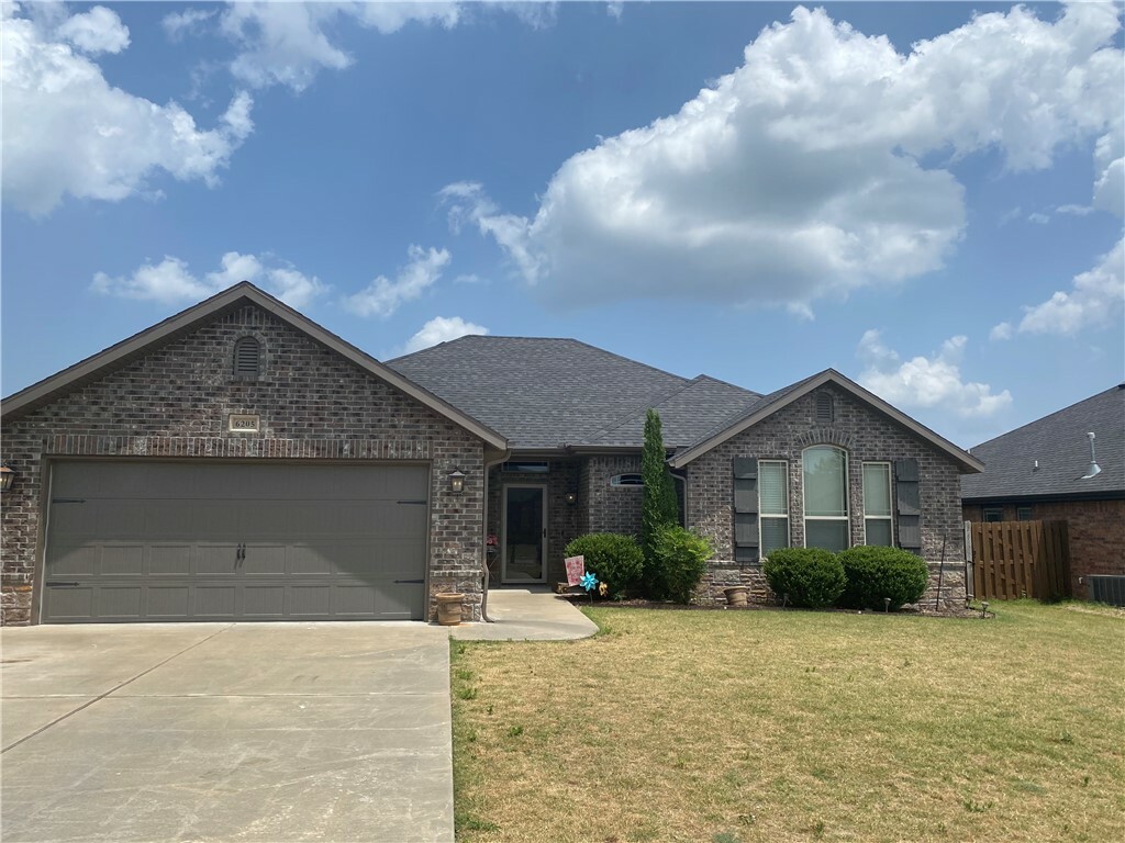 Property Photo:  6205 S 39th Street  AR 72758 