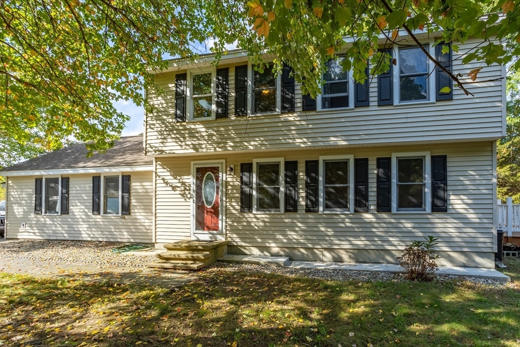 Property Photo:  9 Lamplighter Lane  MA 01863 