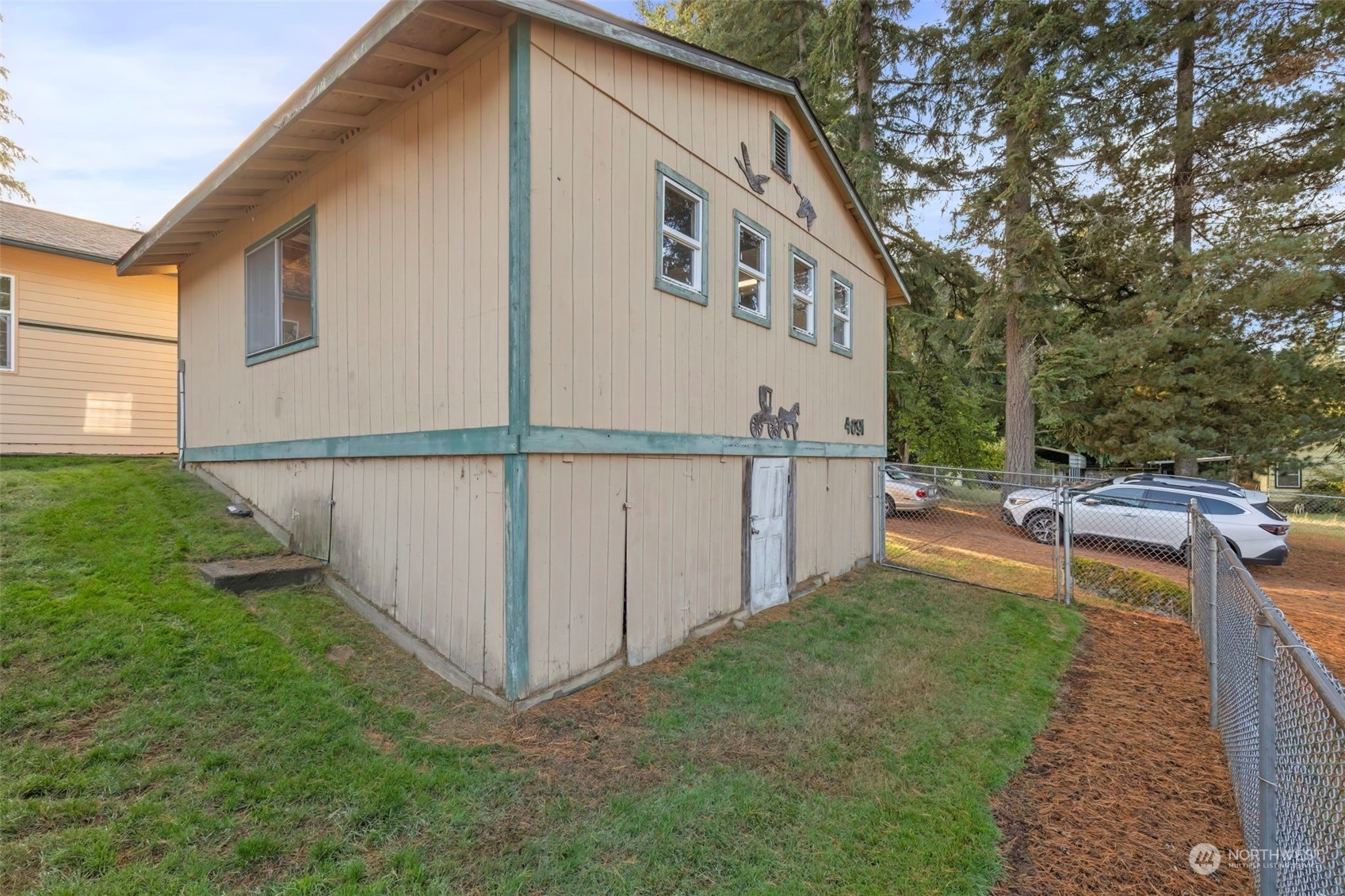 Property Photo:  4091 Harris Road SE  WA 98366 