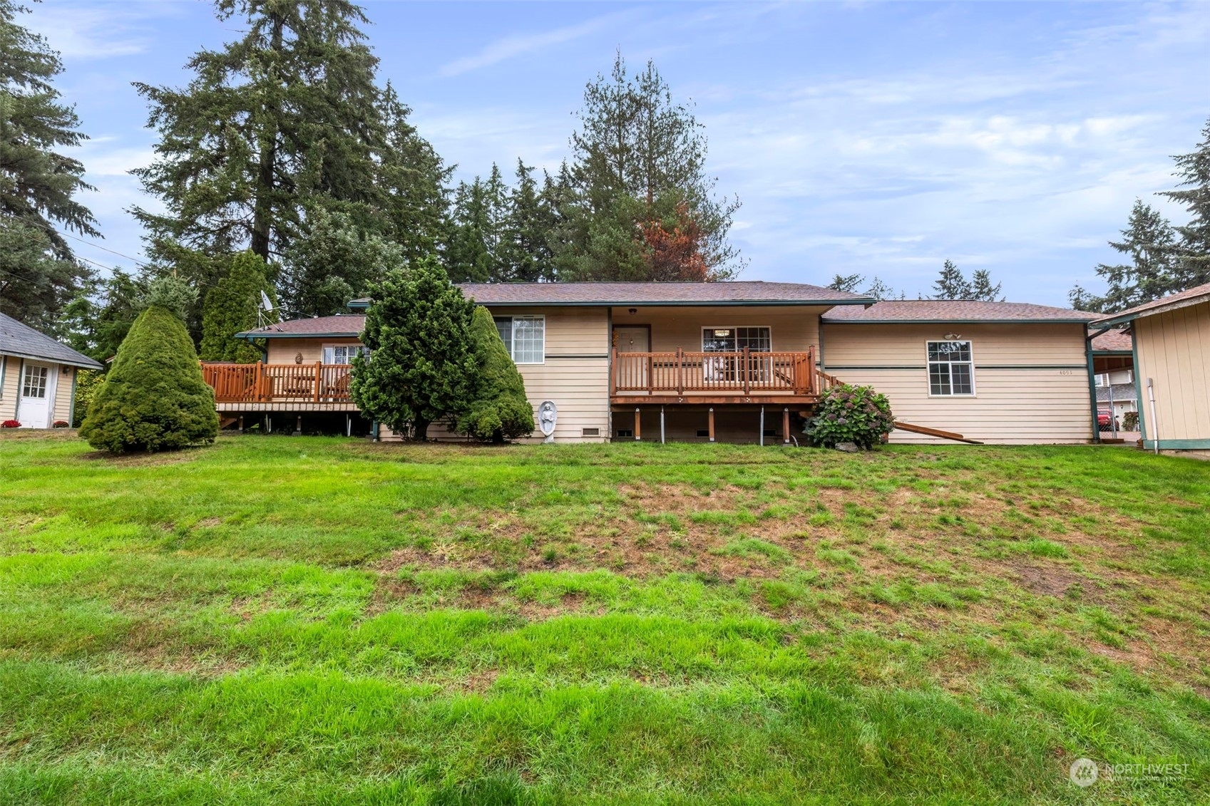 Property Photo:  4091 Harris Road SE  WA 98366 