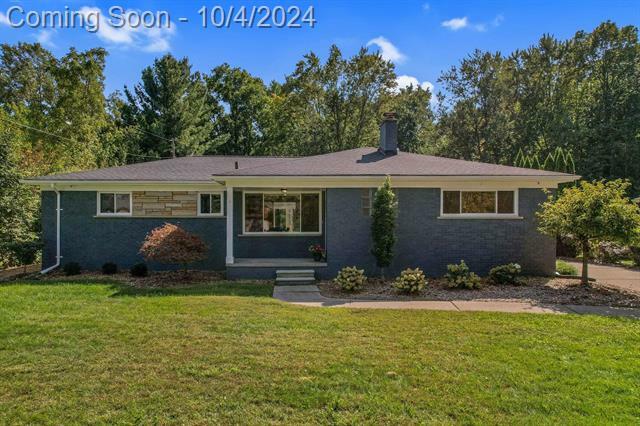 Property Photo:  660 Sylvanwood Drive  MI 48085 