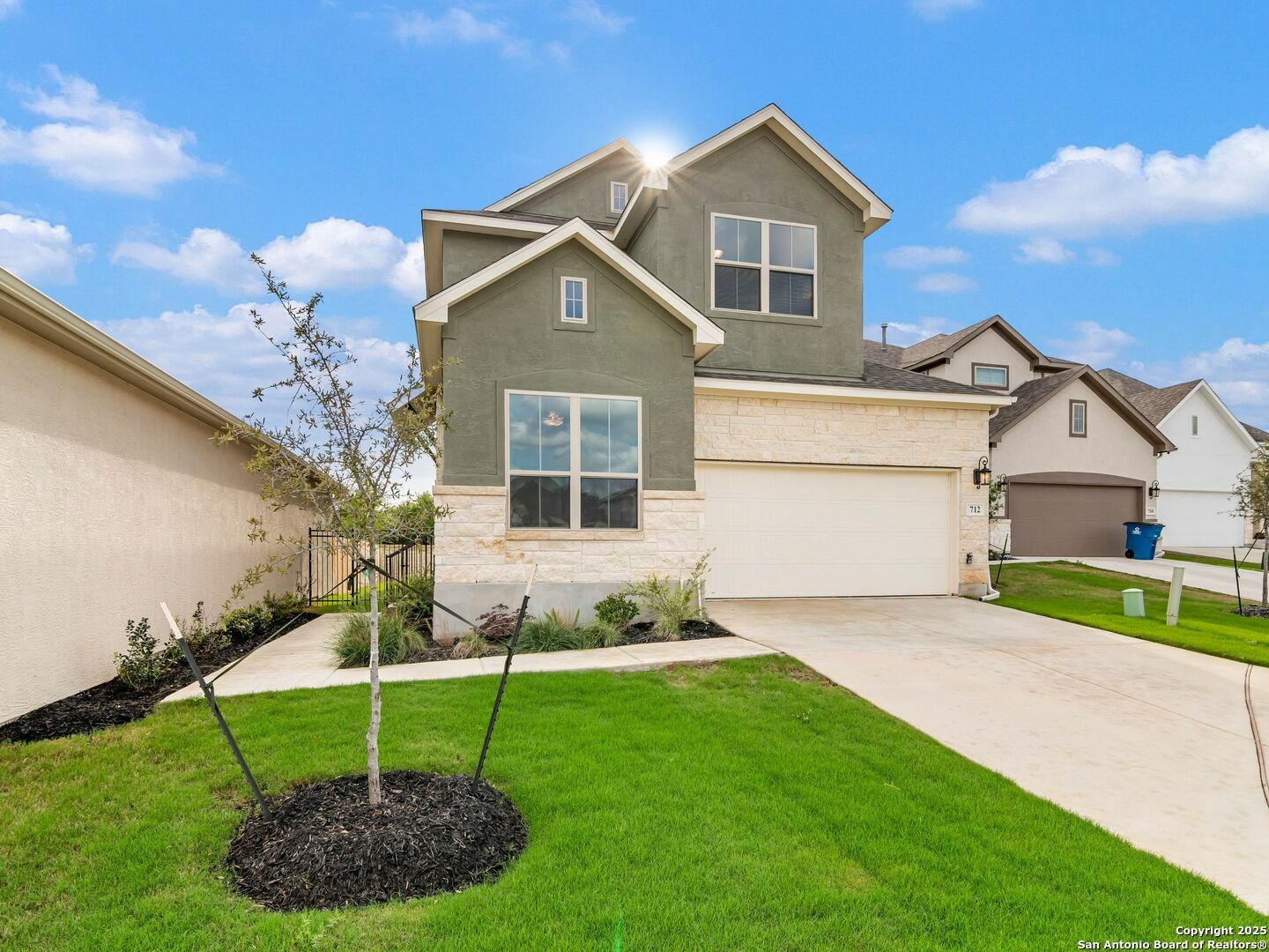 Property Photo: 712 Pond Bluff TX 78231