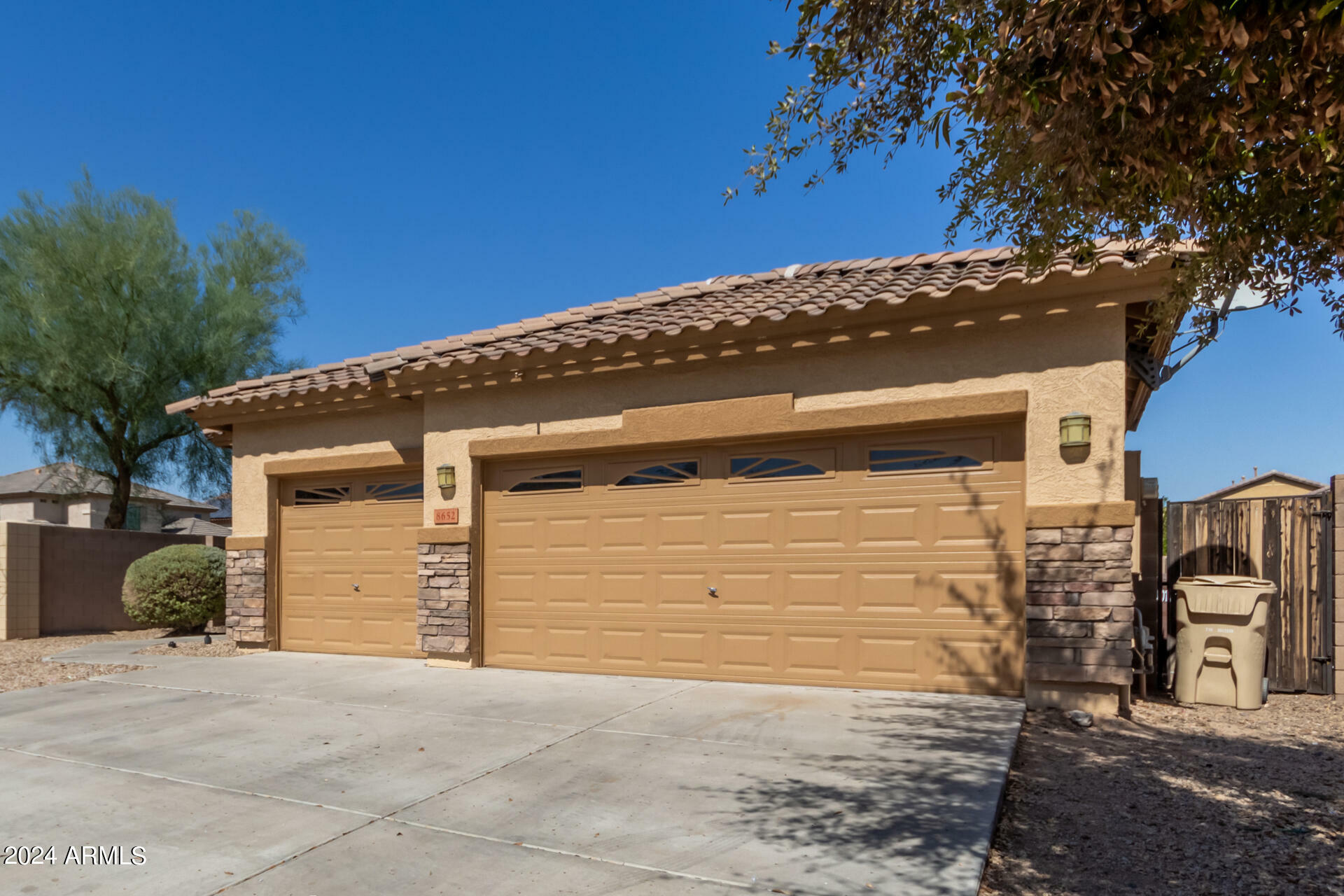 Property Photo:  8652 W Cinnabar Avenue  AZ 85345 