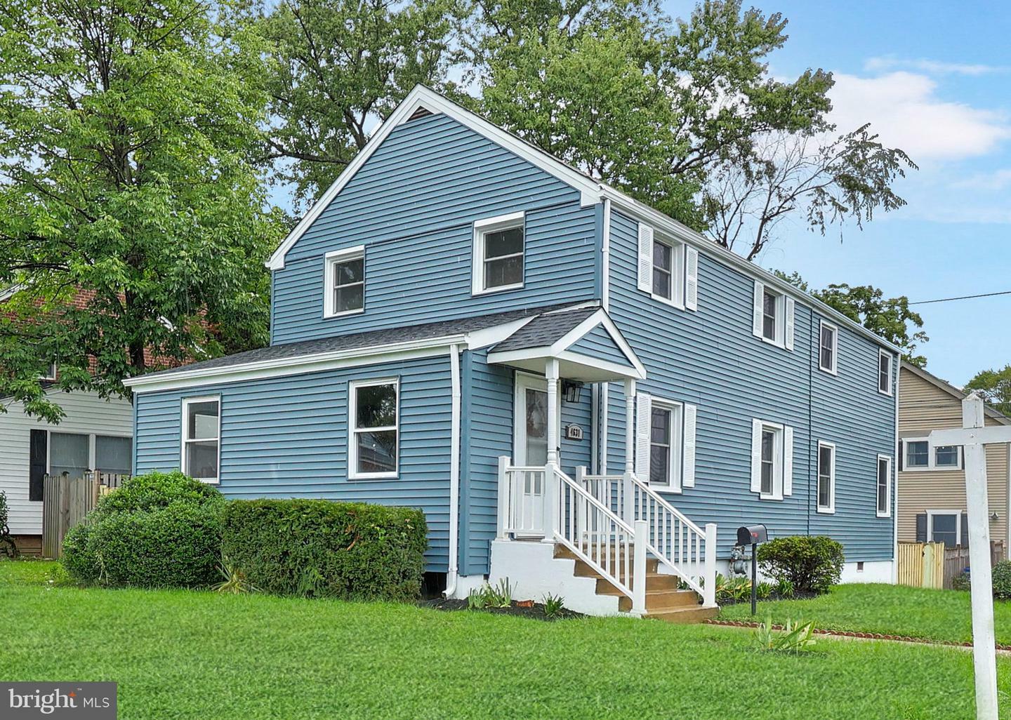 Property Photo:  4631 2nd Street N  VA 22203 