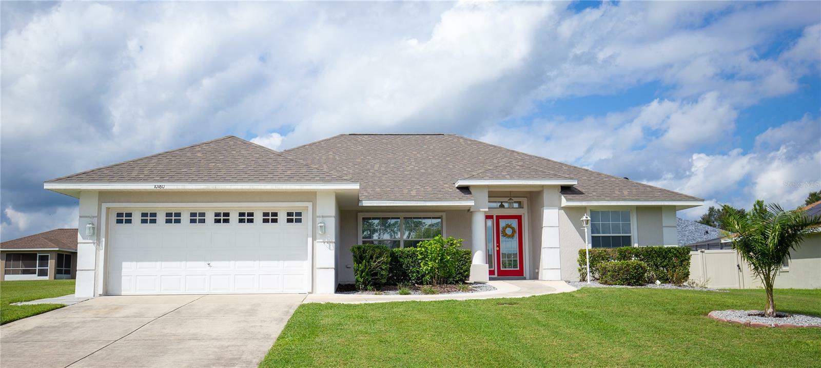 Property Photo: 10180 SE 69th Avenue FL 34420