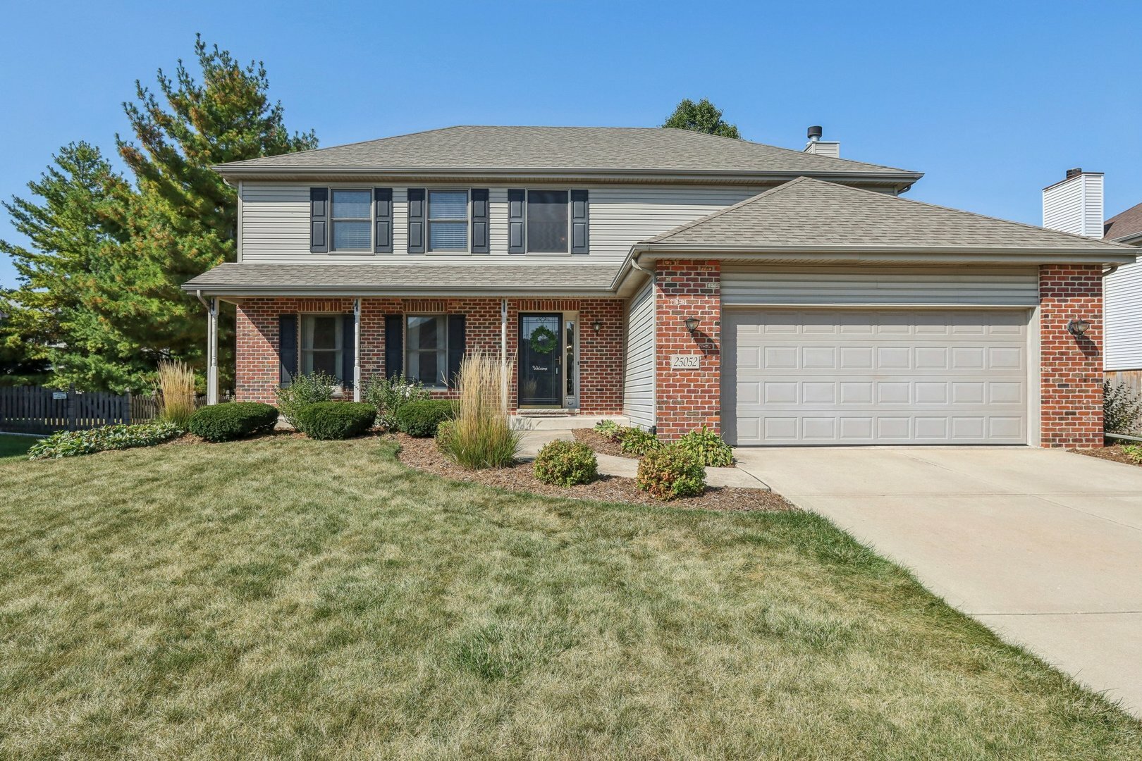 Property Photo:  25052 Michele Drive  IL 60544 