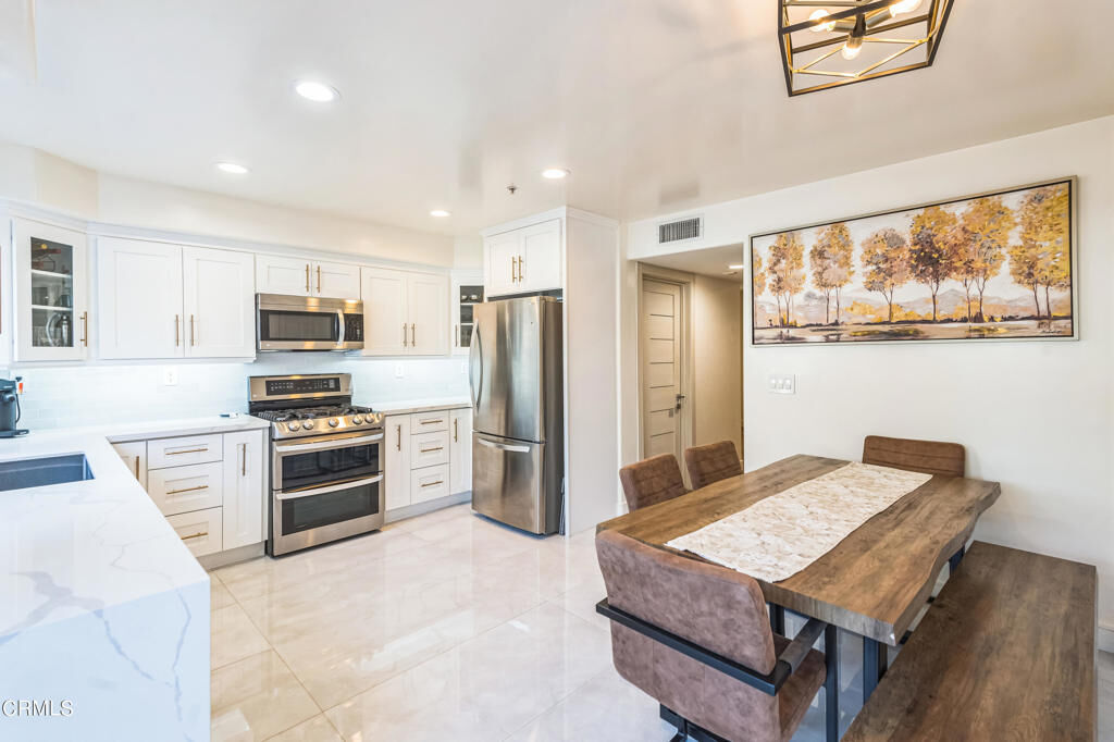 Property Photo: 10894 Olinda Street 119 CA 91352