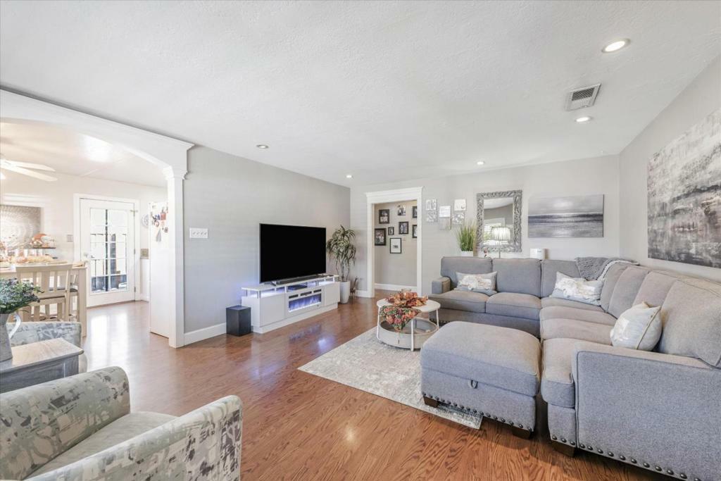 Property Photo:  3266 Julio Avenue  CA 95124 