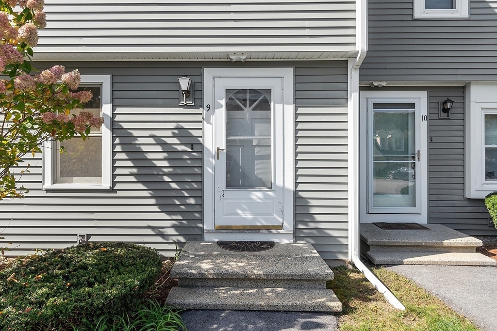 Property Photo:  9 Merrimack Meadows Lane 15  MA 01876 