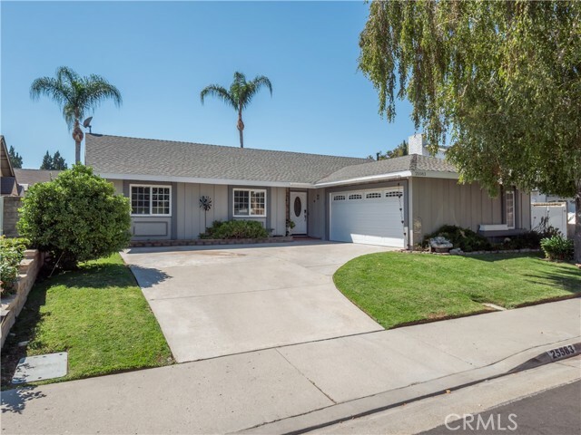 Property Photo: 25583 Old Course Way CA 91355
