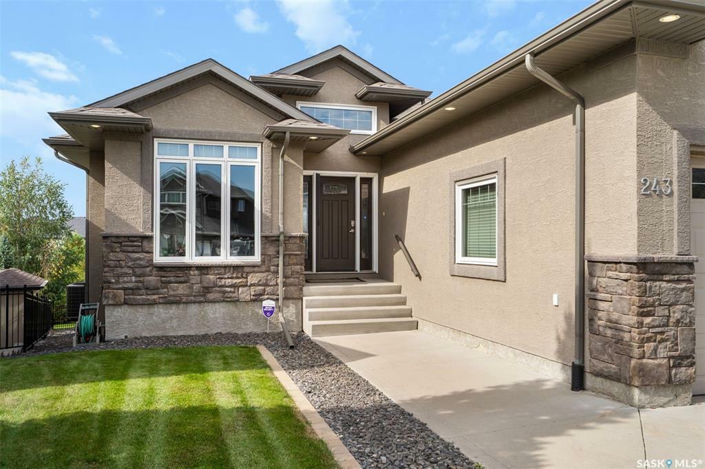 Property Photo:  243 Fleming Crescent  SK S7W 0E6 