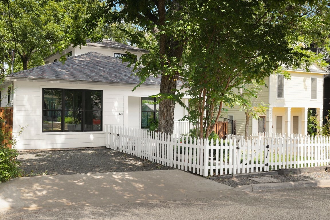 Property Photo:  610 W Elizabeth Street  TX 78704 