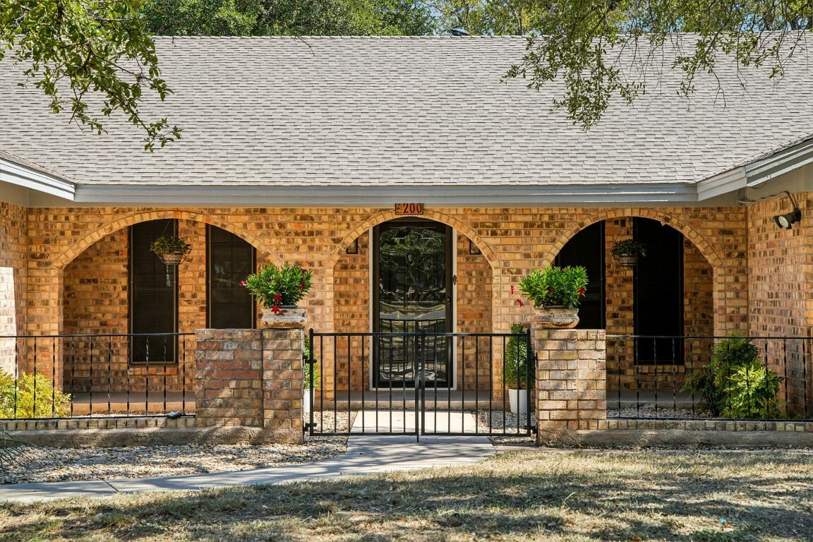 Property Photo:  200 Serenada Drive  TX 78628 