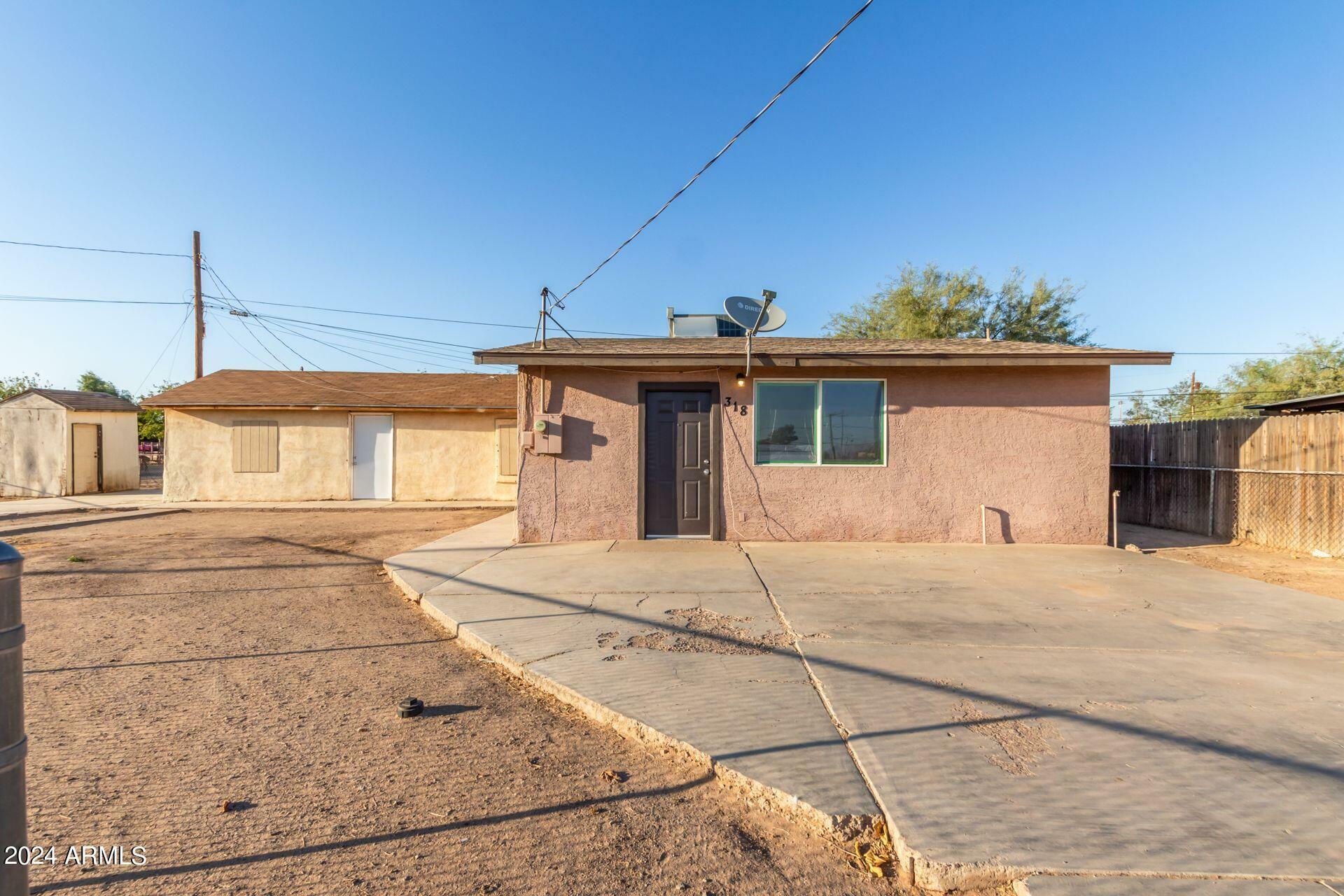 Property Photo:  318 W Phoenix Avenue  AZ 85131 