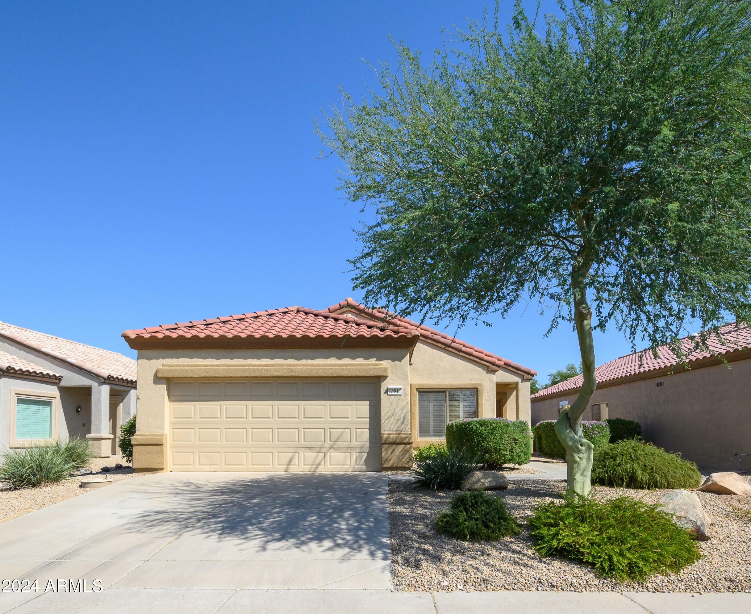 Property Photo:  15812 W Lahlum Lane  AZ 85374 