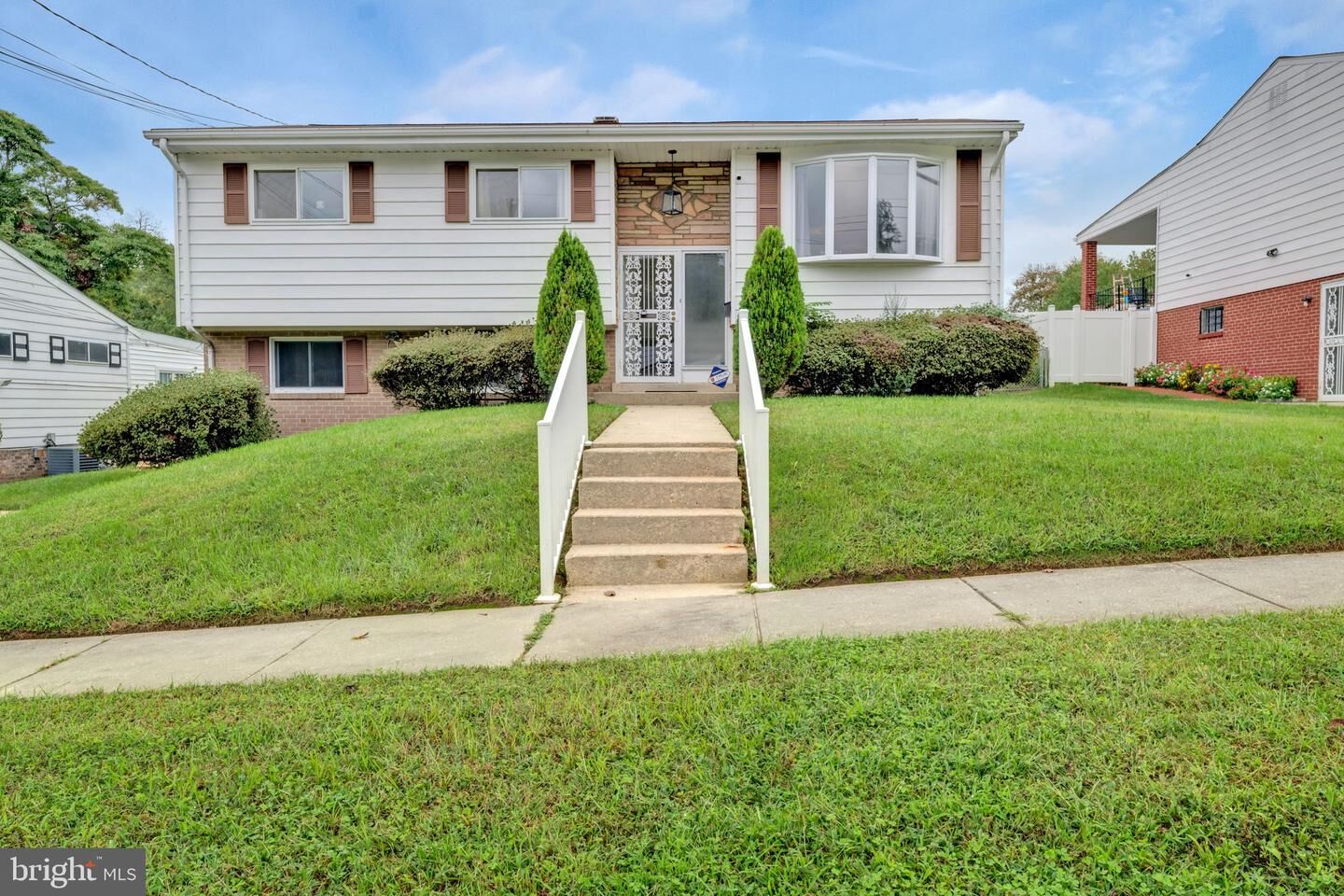 Property Photo:  6409 Cabin Branch Court  MD 20743 