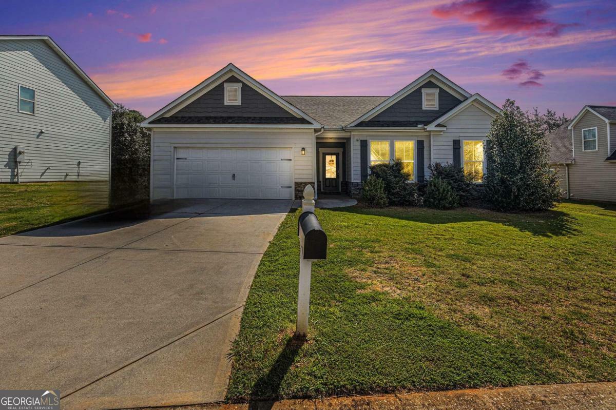 Property Photo:  240 Vineyard Ridge Drive  GA 30223 