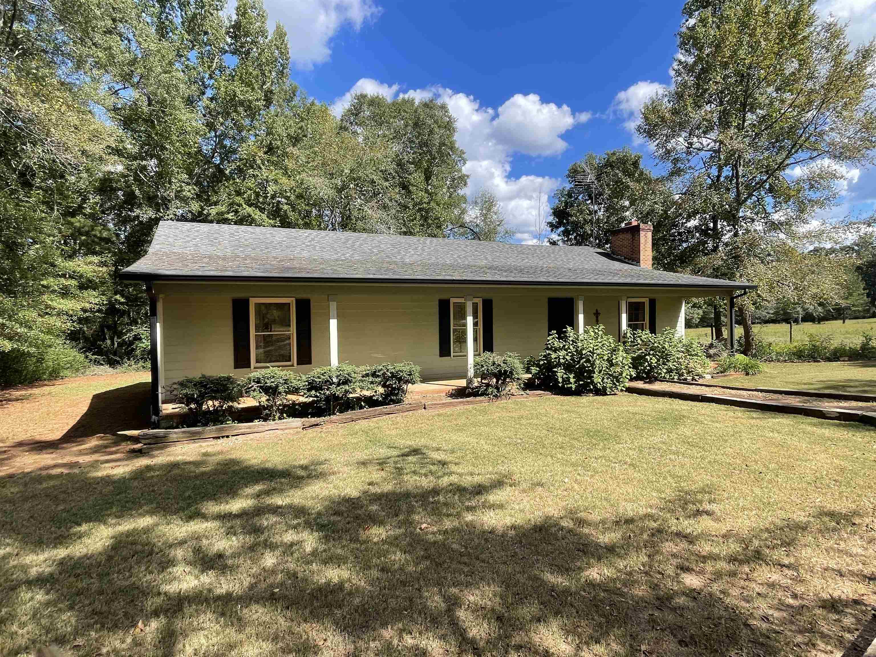 Property Photo:  1381 Durden Road  GA 30663 