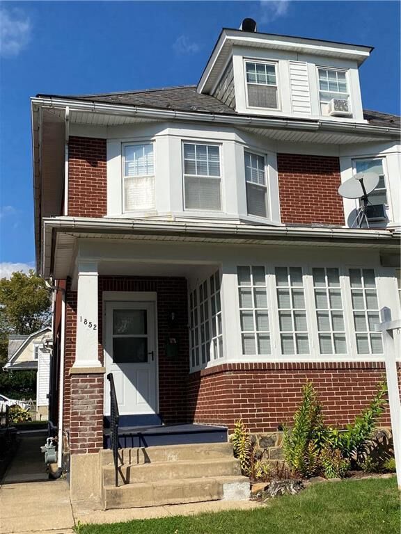 Property Photo:  1852 West North Street  PA 18018 