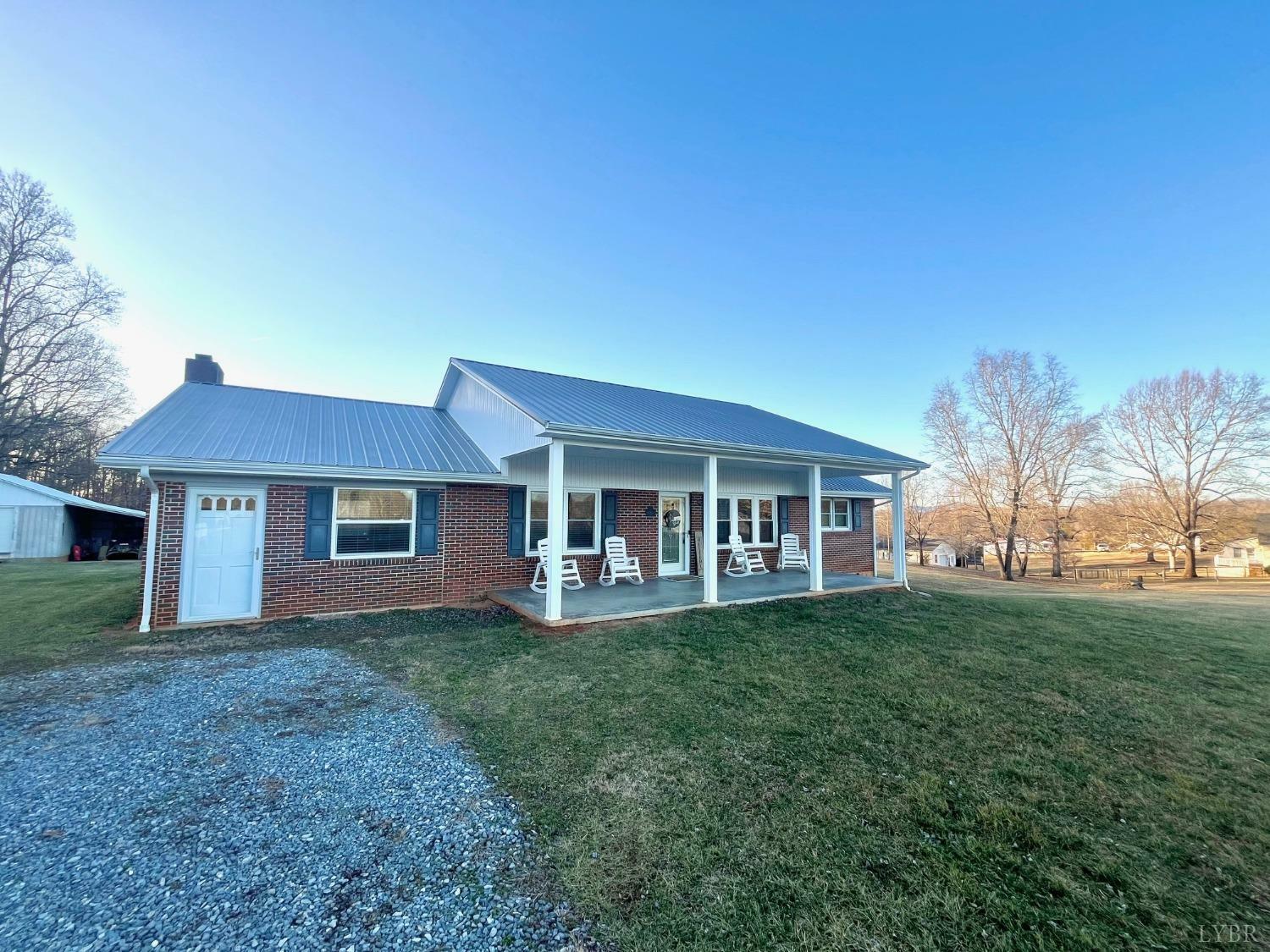 Property Photo:  831 Farm View Road  VA 24092 