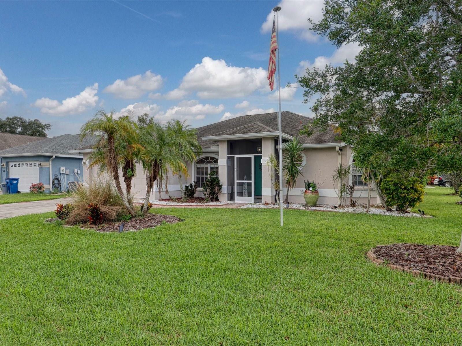 Property Photo:  5747 29th Street E  FL 34203 