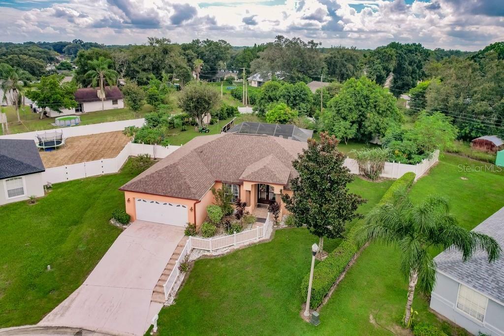 Property Photo:  5664 Fischer Drive  FL 33812 