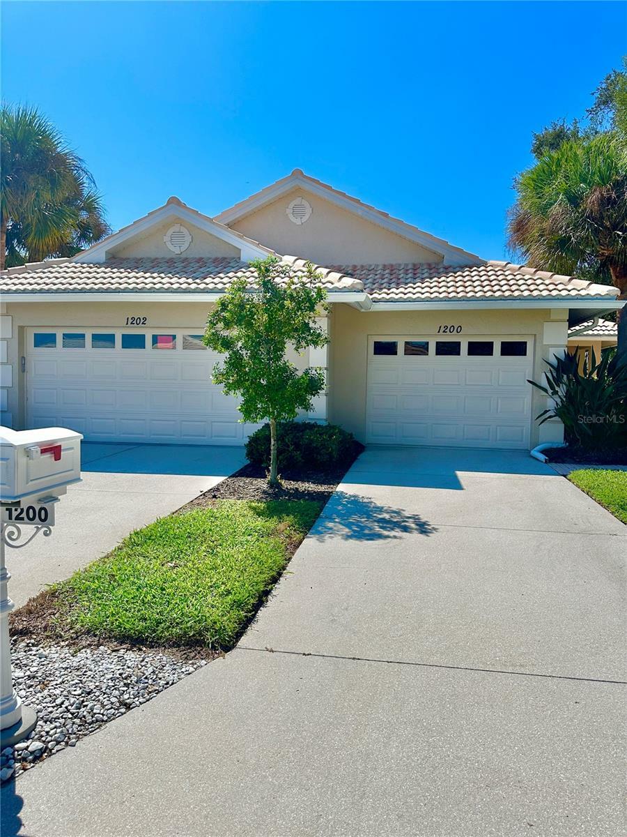 Property Photo:  1200 Berkshire Circle  FL 34292 