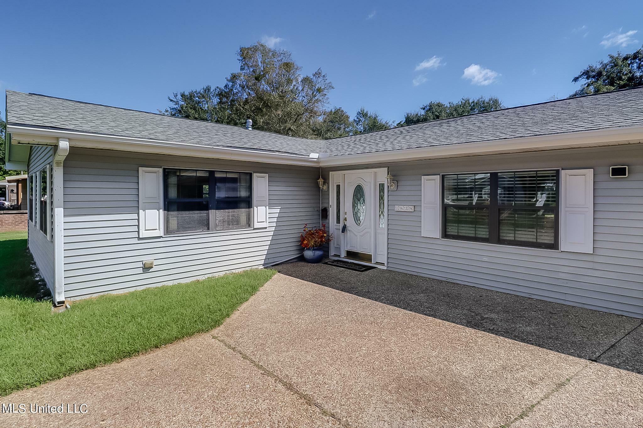 Property Photo:  1628 Courthouse Road  MS 39507 