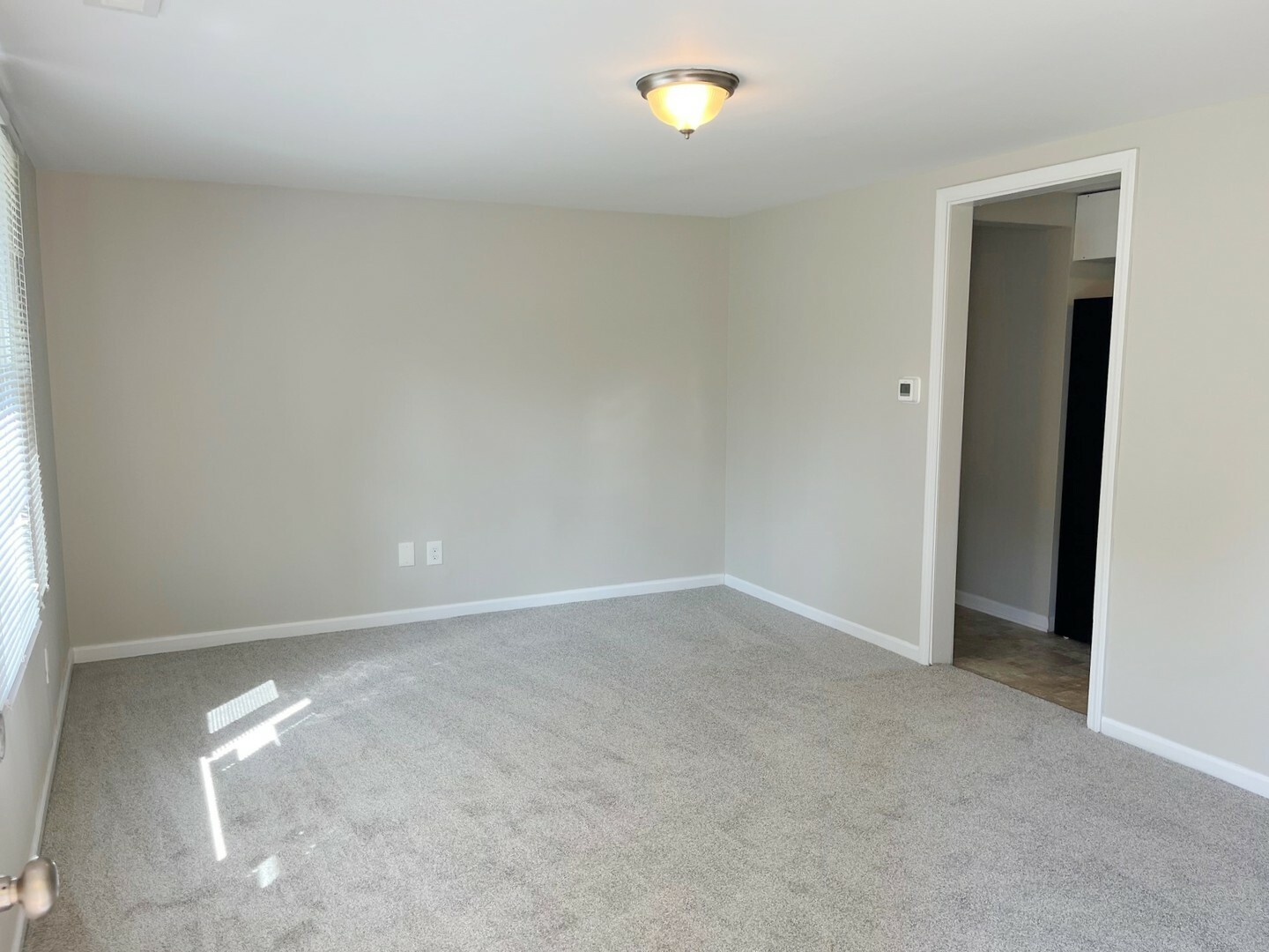 Property Photo:  915 Hammond Avenue  IL 60506 