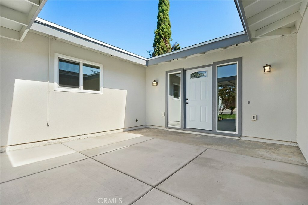 Property Photo:  717 Greenwood Court  CA 92373 