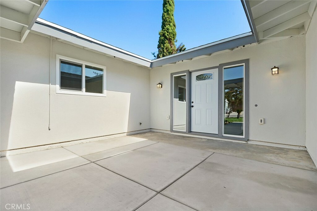 Property Photo:  717 Greenwood Court  CA 92373 