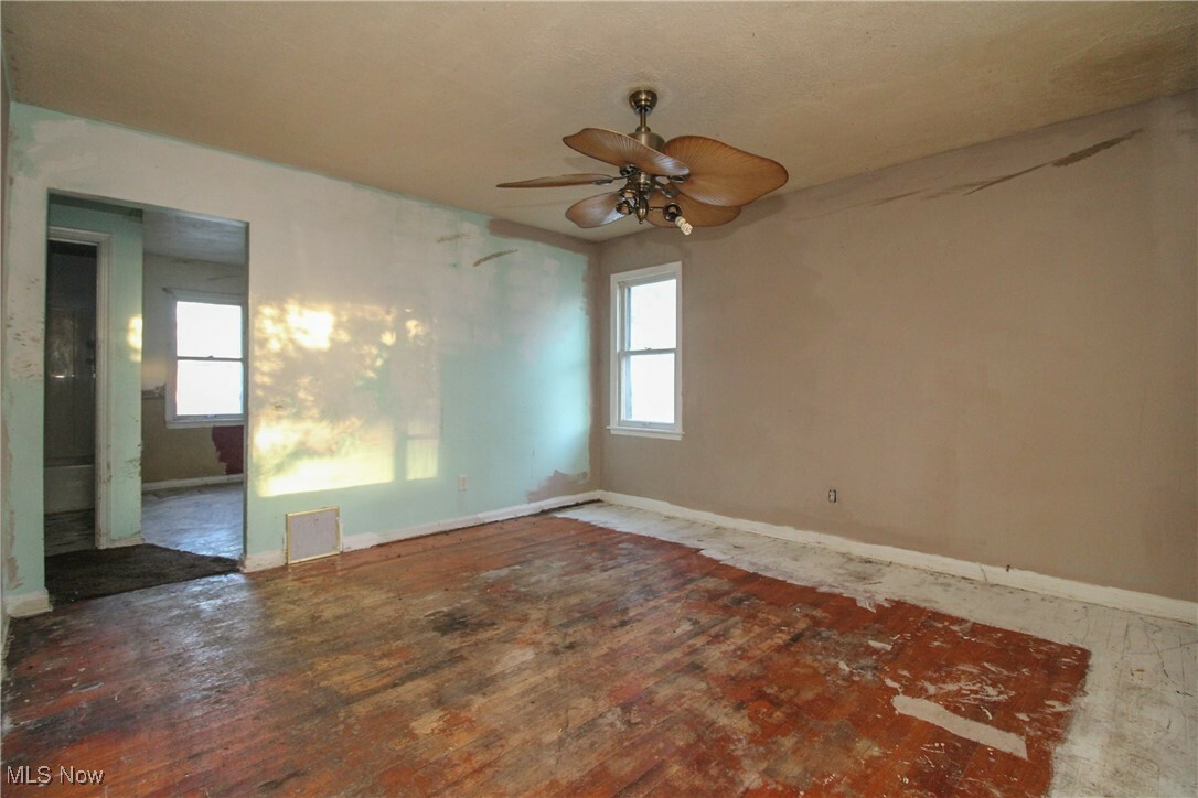 Property Photo:  4721 Southern Boulevard  OH 44512 